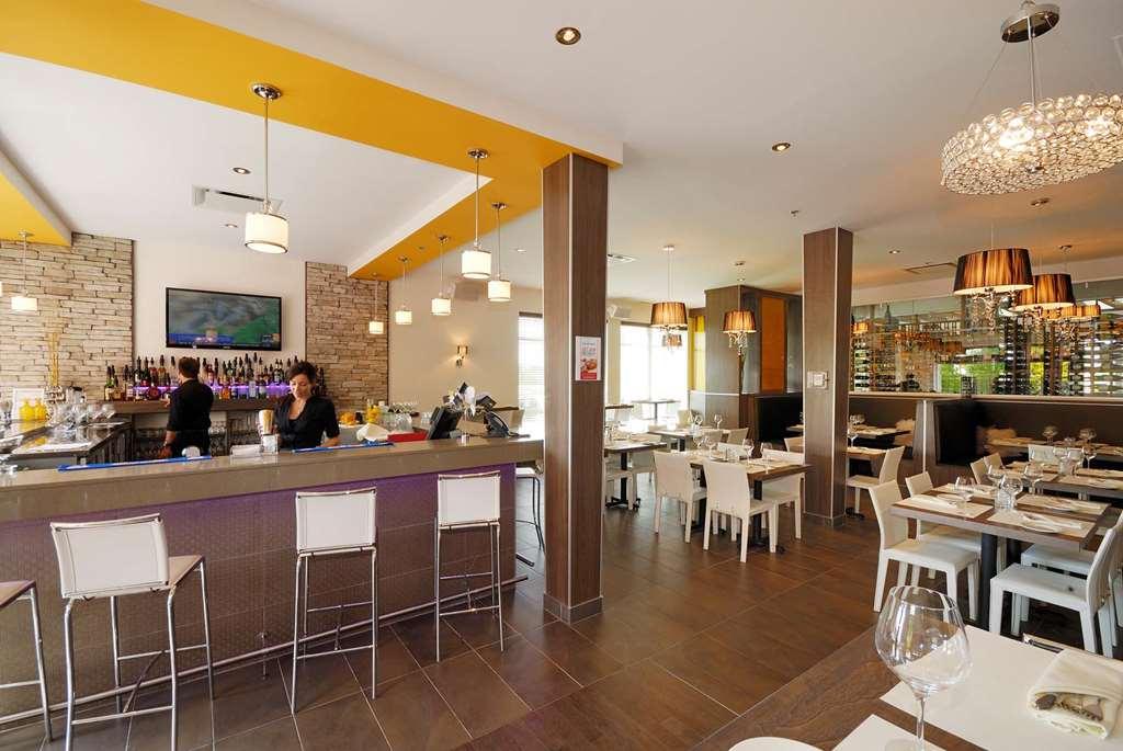 Imperia Hôtel et Suites Terrebonne Restaurant photo